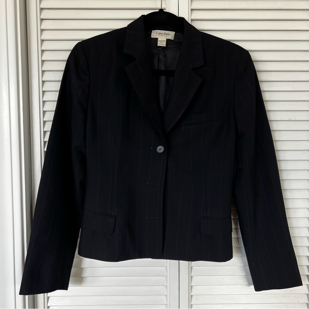 Pin stripe black blazer
